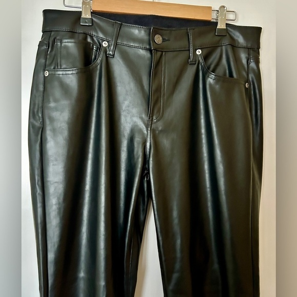 GAP Vegan Leather Pants Black Mid Rise Baby Boot Cut Women's Size 31 12R - Picture 14 of 15
